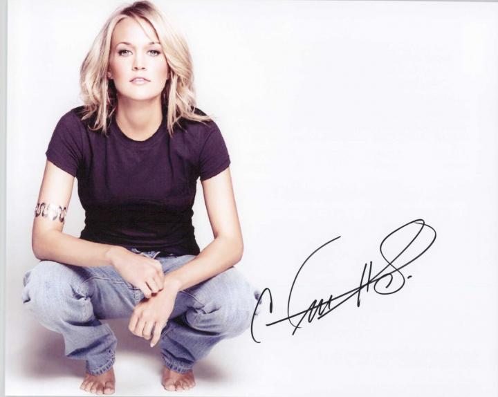 Carrie Underwood Autographed 16X20 Deluxe Frame Geometric – Latitude Sports  Marketing