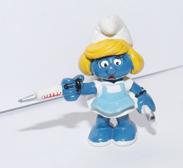 eBlueJay: Original Smurf Nurse Smurfette w needle shot PVC action ...