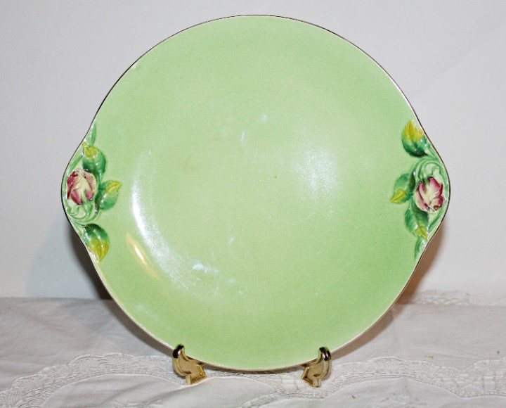 eBlueJay: Vintage Royal Winton Green Rosebud Handles Plate 9-3/4