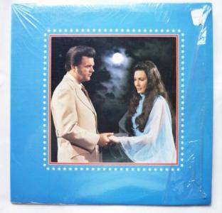 Loretta Lynn & Conway Twitty: Lead Me On