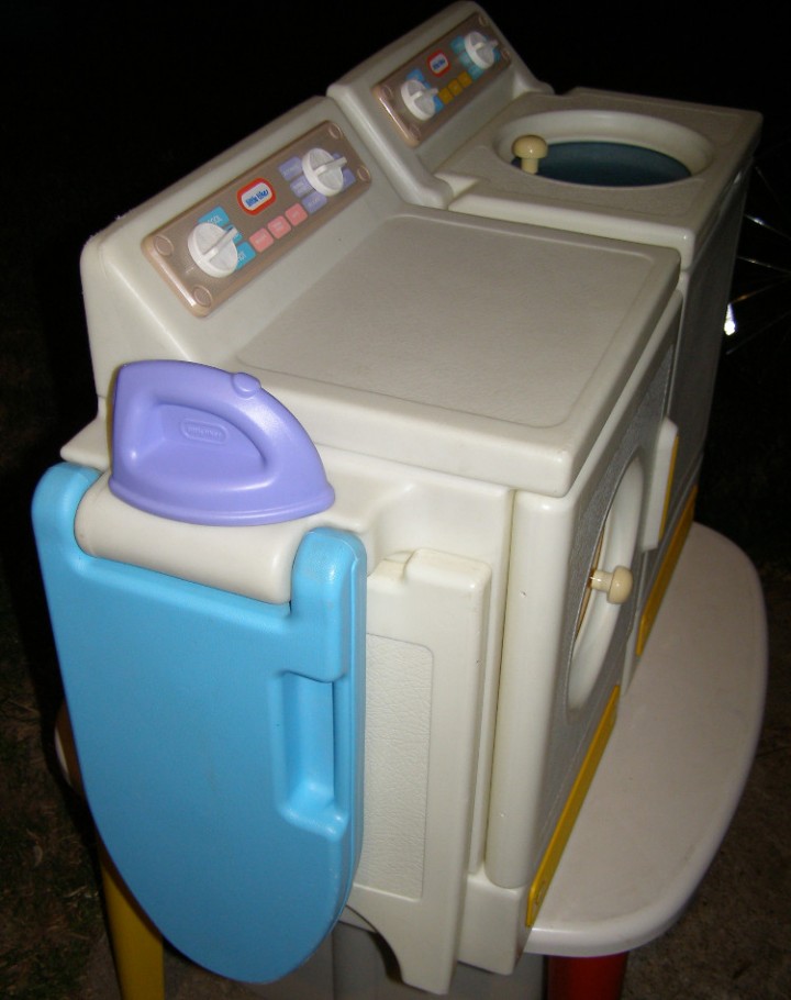 little tikes kitchen laundry combo