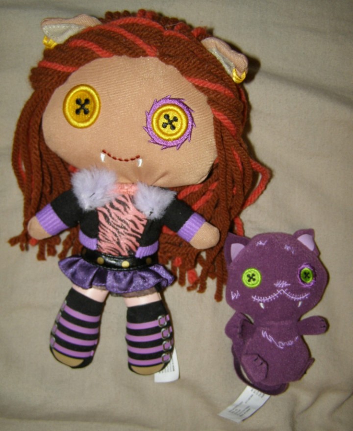 clawdeen plush