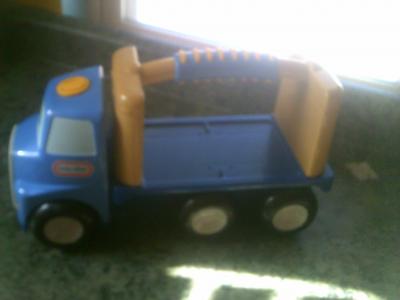 little tikes farm truck
