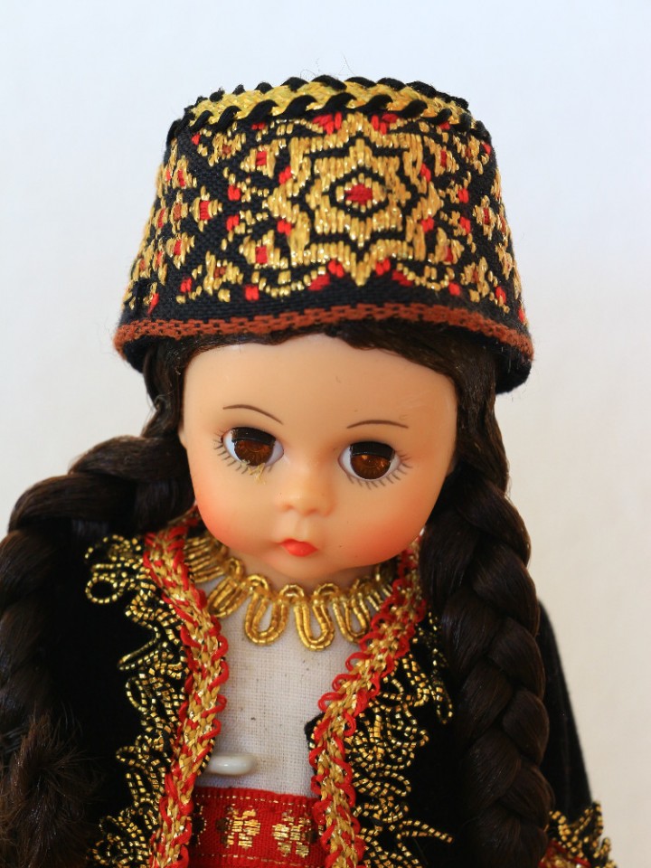 madame alexander international dolls