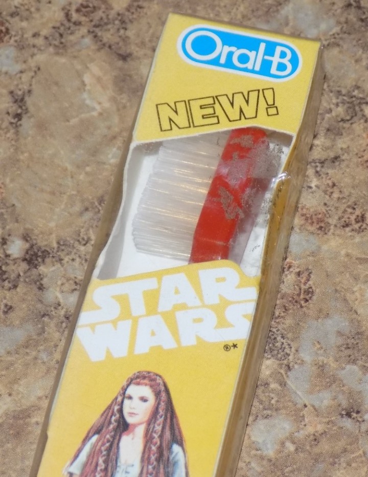 eBlueJay: Star Wars Princess Leia Toothbrush Return of the Jedi Oral-B ...