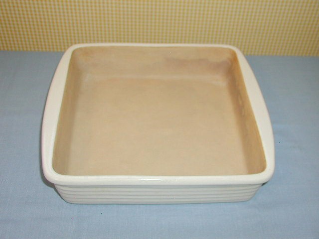 eBlueJay: PAMPERED CHEF STONEWARE SQUARE BAKER BAKING PAN - OFF WHITE  OUTSIDE- LOOKS NEW
