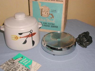 1960s Tailgate Crock Pot Football Sunday WEST BEND Buffet 