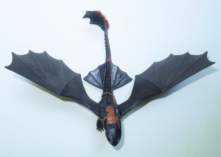 eBlueJay: 2013 DWA How To Train Your Dragon Toothless Night Fury